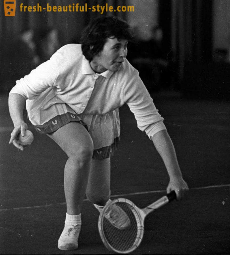 Ана Дмитриева: биографија, датум рођења, постизање каријеру у тенису и спортски коментатор