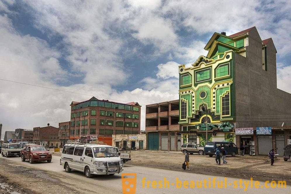 Алиен архитектура Боливија
