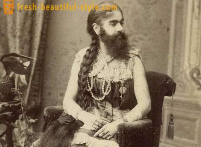 Десет брадатих жена различите старости