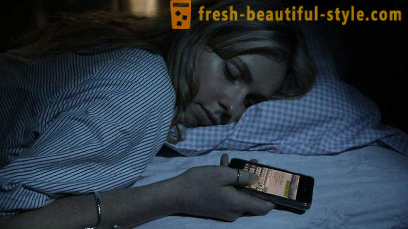 Научници су открили разлоге зашто не могу да спавам са свог смартфона
