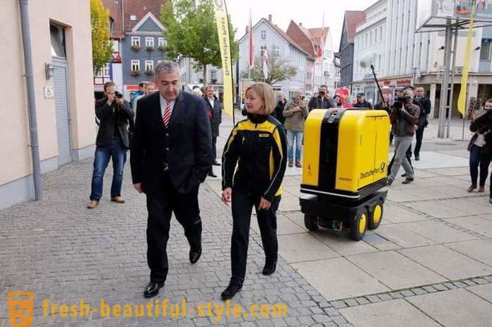 У Немачкој, створили смо робот-асистент поштаре и курири
