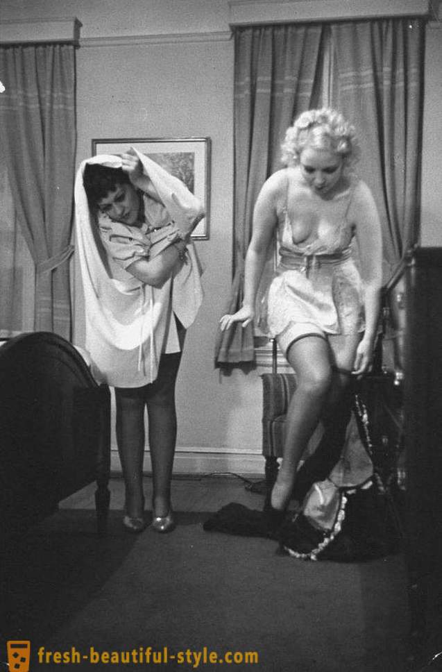 Како да се скида у спаваћој соби: инструкцију 1937 за жене