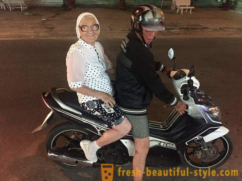 89-годишњи становник Красноиарск, путујући светом у његовом пензионисању