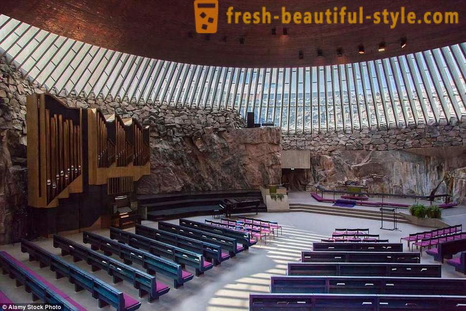 Из подземних капеле до футуристичких катедралама: 15 од најнеобичнијих цркви на свету