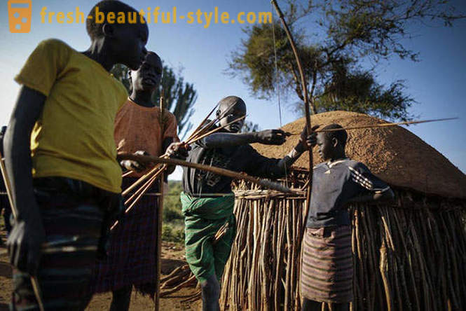 Стрелци племе Покот из Кеније