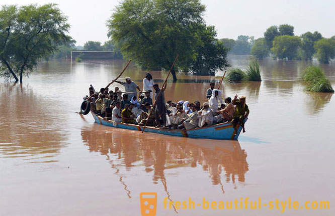 Историјски поплаве у Индији и Пакистану