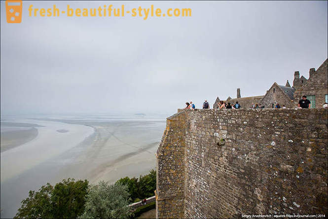 Излет на острво-тврђаве у Нормандији међу живи песак