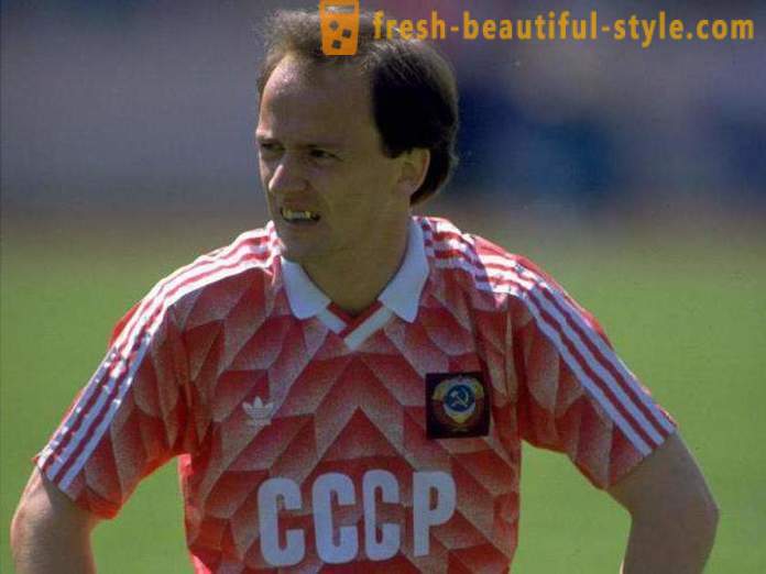 Игор Беланов, фудбалер: биографија, спортска каријера
