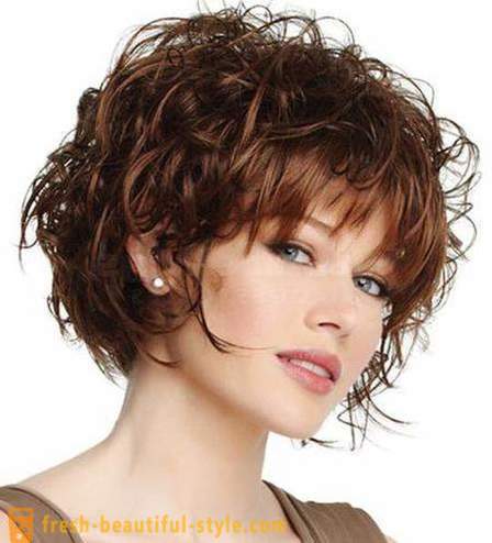 Коврџава коса: стајлинг, фризуре, фризура. Кратки шишање до коврџаву косу